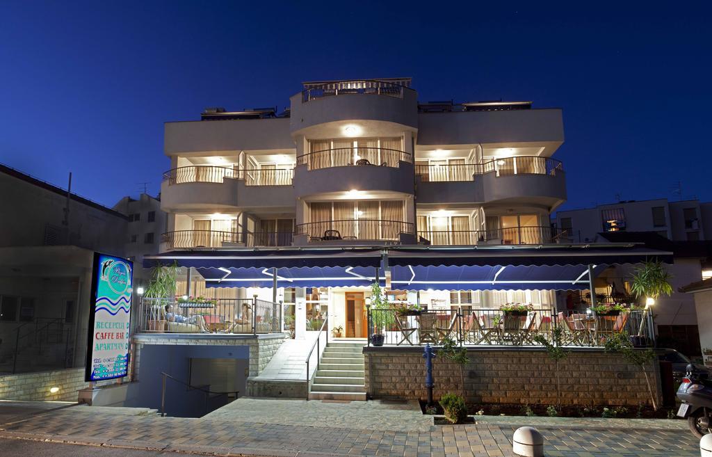 Studio Apartmani Bijeli Delfin Biograd Na Moru Dış mekan fotoğraf