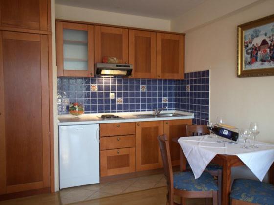 Studio Apartmani Bijeli Delfin Biograd Na Moru Dış mekan fotoğraf