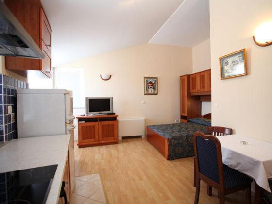 Studio Apartmani Bijeli Delfin Biograd Na Moru Dış mekan fotoğraf